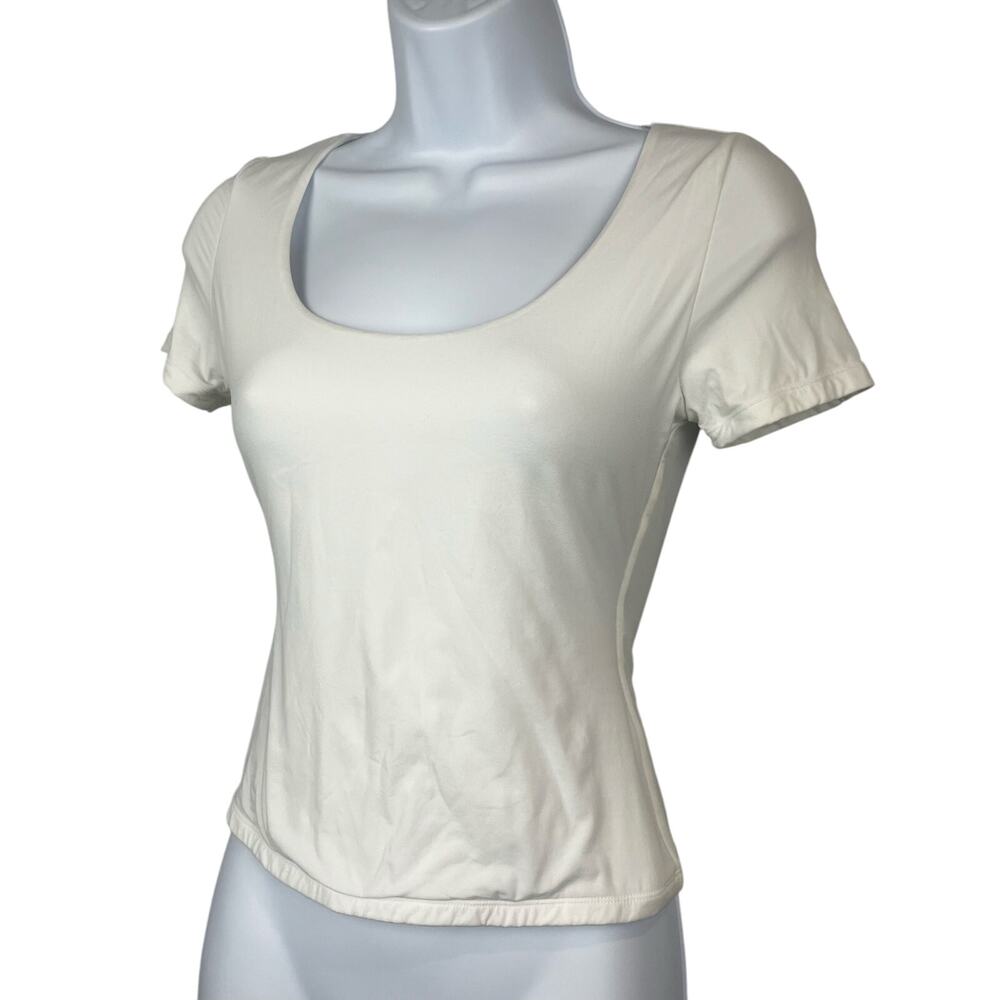 Pumiey Scoop Neck Stretch Tshirt Women's Medium